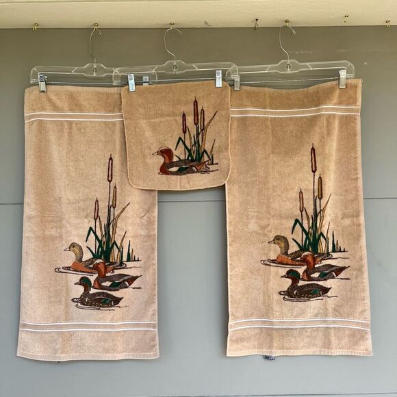 Vintage Utica Duck Print Cotton (3PC) Towel Set – Made in USA - Picture 1 of 8